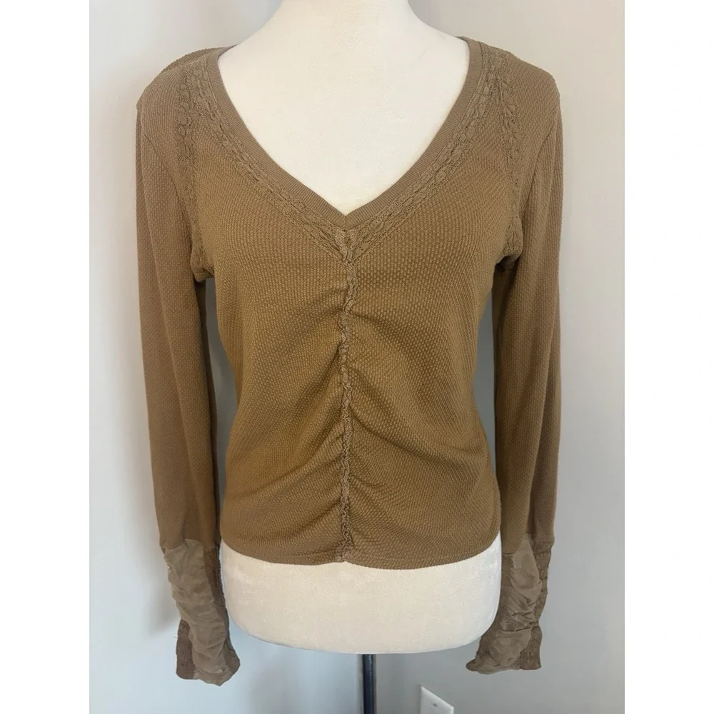 Free People Wear Me Out Thermal Top M Medium Brown Caramel Olive Green Lace EUC